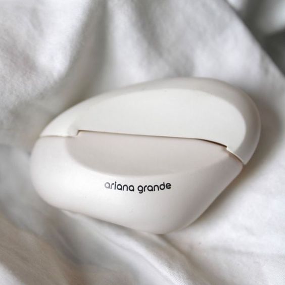 💖✨ ¡Descubre la Dulzura Irresistible con Ariana Grande Mood Vanilla! 100ml 💖🌟